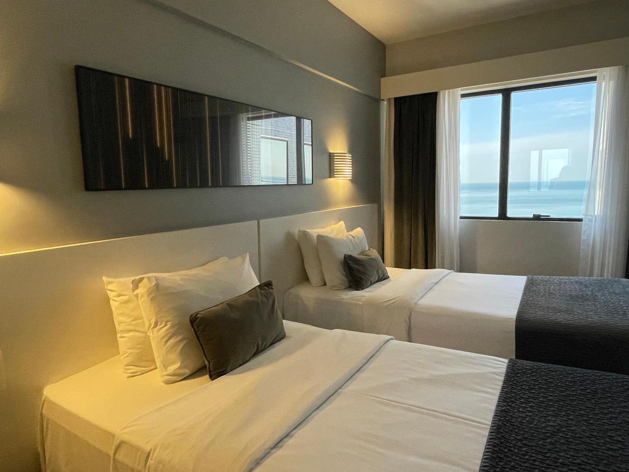 Hotel Mercure Camboriu 4*